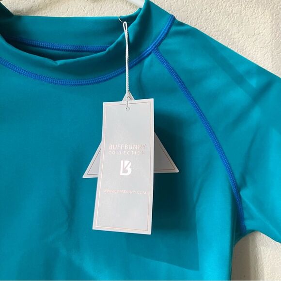 NWT BuffBunny Energy Surf & Turf Workout Slim Tight Sporty Short Sleeve Crop Top - Picture 2 of 6